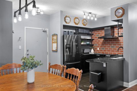 Photo 6 at 207 - 5 Greenwich Street, Ardagh, Barrie