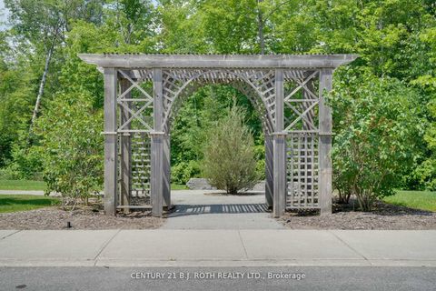 Photo 30 at 207 - 5 Greenwich Street, Ardagh, Barrie