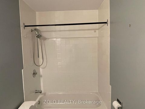 Photo 7 at 74 - 130 Ling Road, West Hill, Toronto