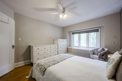 Photo 23 at 413 Roselawn Avenue, Lawrence Park South, Toronto