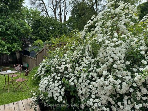 Photo 37 at 413 Roselawn Avenue, Lawrence Park South, Toronto