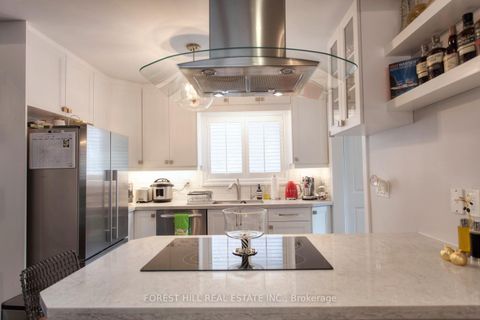 Photo 9 at 136 Hollywood Avenue, Willowdale East, Toronto