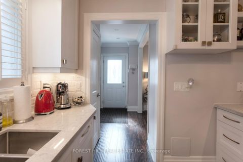 Photo 12 at 136 Hollywood Avenue, Willowdale East, Toronto