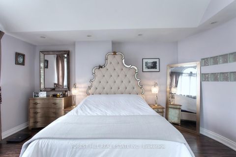 Photo 15 at 136 Hollywood Avenue, Willowdale East, Toronto