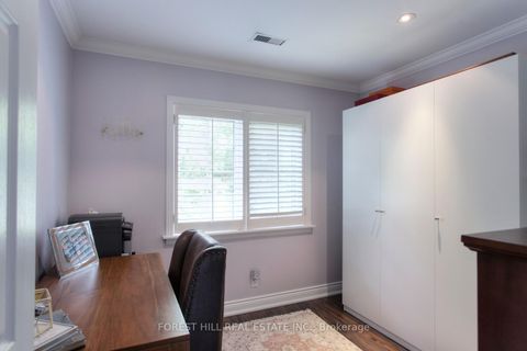 Photo 17 at 136 Hollywood Avenue, Willowdale East, Toronto