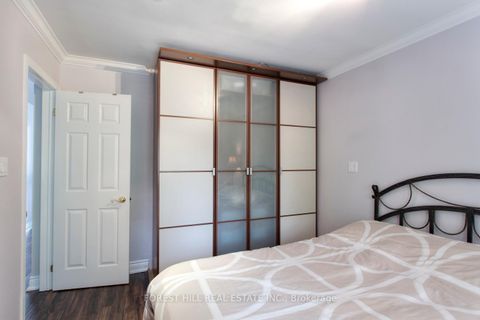 Photo 19 at 136 Hollywood Avenue, Willowdale East, Toronto