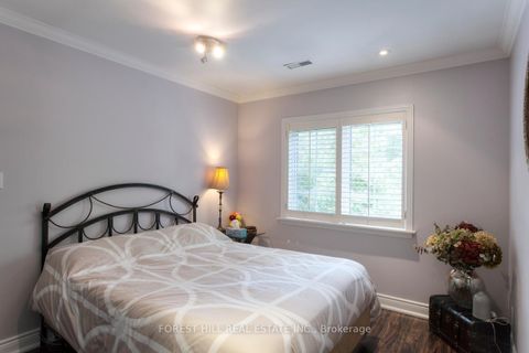 Photo 20 at 136 Hollywood Avenue, Willowdale East, Toronto