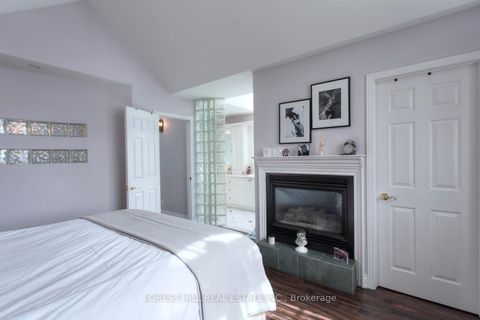 Photo 21 at 136 Hollywood Avenue, Willowdale East, Toronto