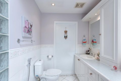 Photo 26 at 136 Hollywood Avenue, Willowdale East, Toronto