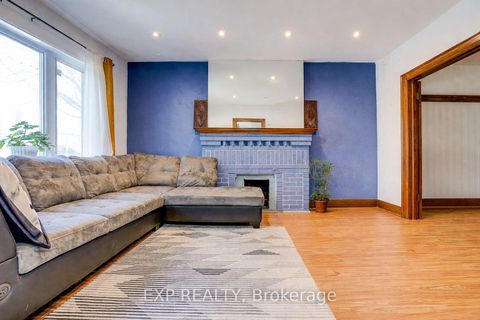 Photo 5 at 342 Glenholme Avenue, Oakwood Village, Toronto