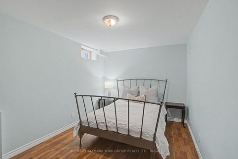 Photo 26 at 28 Hollingshead Drive, Aurora Village, Aurora