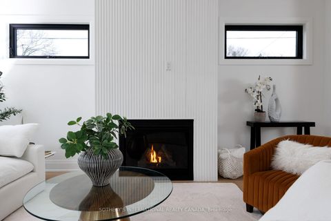 Photo 7 at 118 Warwood Road, City Centre West, Toronto