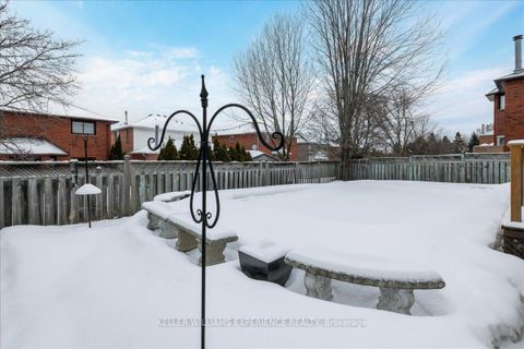 Photo 33 at 132 James Street, Ardagh, Barrie