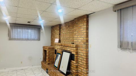 Photo 23 at 85 Harlow Crescent, Beaumonde Heights, Toronto