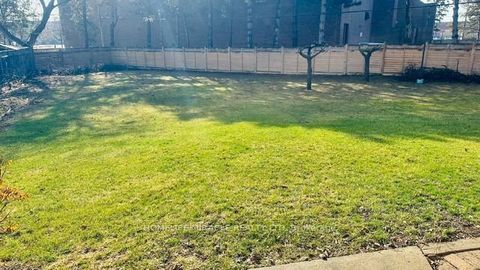 Photo 34 at 85 Harlow Crescent, Beaumonde Heights, Toronto