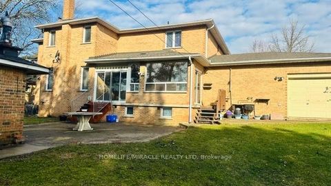 Photo 36 at 85 Harlow Crescent, Beaumonde Heights, Toronto