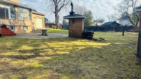 Photo 41 at 85 Harlow Crescent, Beaumonde Heights, Toronto