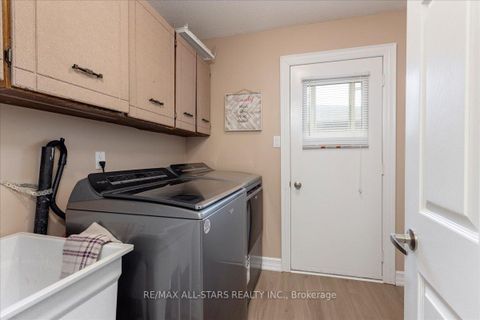 Photo 8 at 40 Chartwell Crescent, Keswick North, Georgina