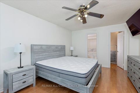 Photo 17 at 40 Chartwell Crescent, Keswick North, Georgina