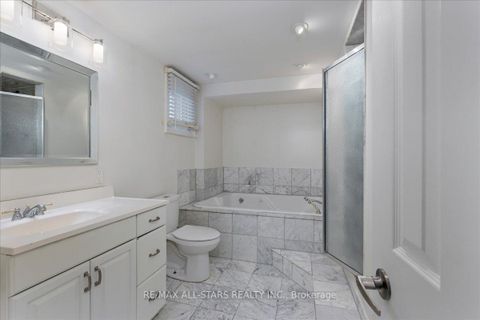 Photo 18 at 40 Chartwell Crescent, Keswick North, Georgina