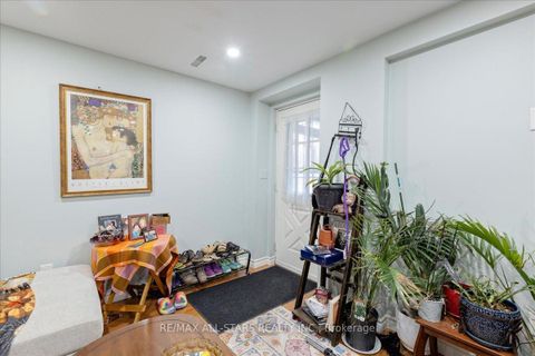 Photo 25 at 40 Chartwell Crescent, Keswick North, Georgina