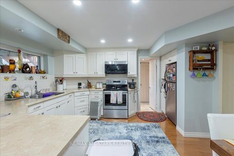 Photo 26 at 40 Chartwell Crescent, Keswick North, Georgina