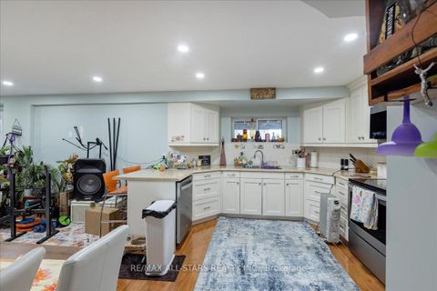 Photo 27 at 40 Chartwell Crescent, Keswick North, Georgina