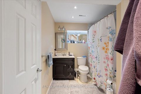 Photo 30 at 40 Chartwell Crescent, Keswick North, Georgina