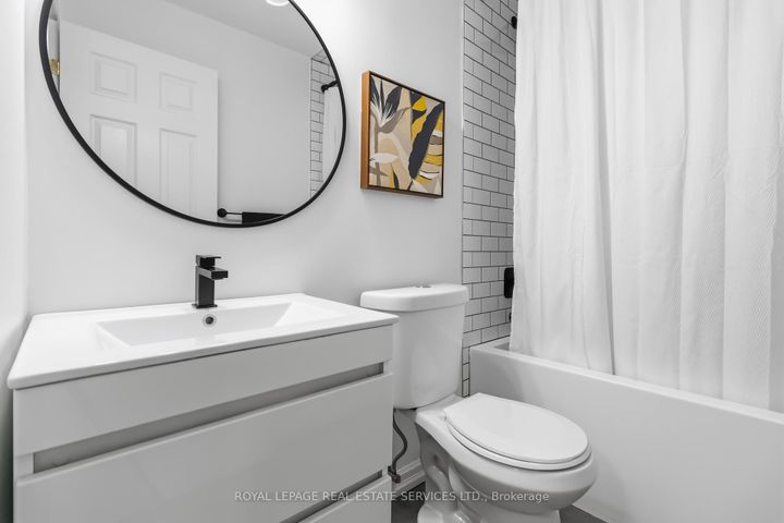 Photo 26 at 36 - 2189 Postmaster Drive, WM Westmount, Oakville