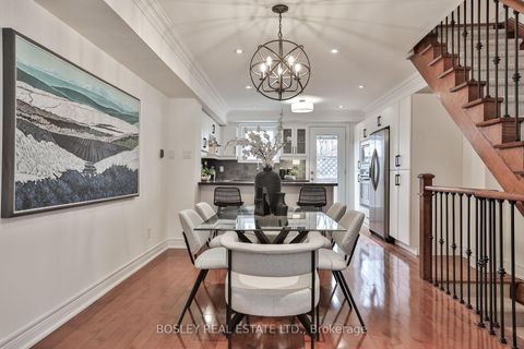 Photo 5 at 188 McCaul Street, Chinatown, Toronto