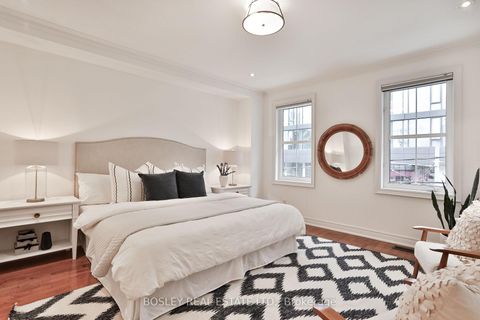 Photo 16 at 188 McCaul Street, Chinatown, Toronto