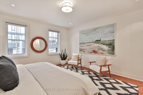 Photo 17 at 188 McCaul Street, Chinatown, Toronto