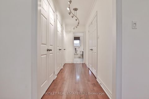 Photo 20 at 188 McCaul Street, Chinatown, Toronto