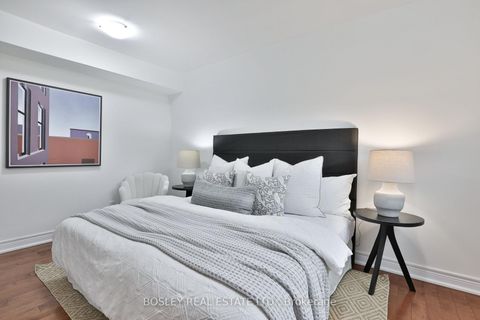 Photo 25 at 188 McCaul Street, Chinatown, Toronto