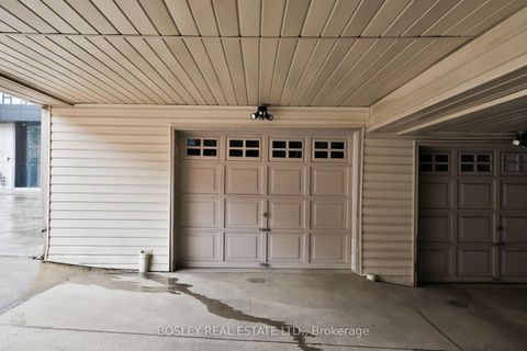 Photo 39 at 188 McCaul Street, Chinatown, Toronto