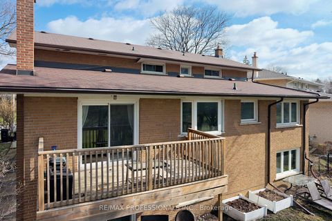 Photo 18 at 315 Markland Drive, Markland Wood, Toronto