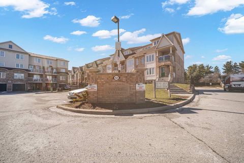 Photo 2 at 74 - 42 Pinery Trail, Malvern, Toronto