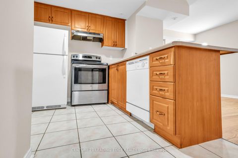 Photo 8 at 74 - 42 Pinery Trail, Malvern, Toronto