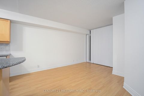 Photo 19 at 1215 - 80 Harrison Garden Boulevard, Willowdale East, Toronto