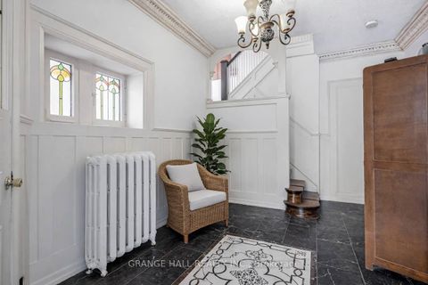 Photo 7 at 189 Parkside Drive, Swansea, Toronto