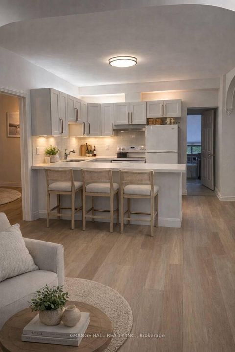 Photo 12 at 189 Parkside Drive, Swansea, Toronto