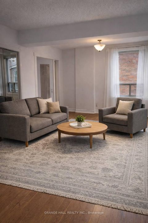 Photo 20 at 189 Parkside Drive, Swansea, Toronto