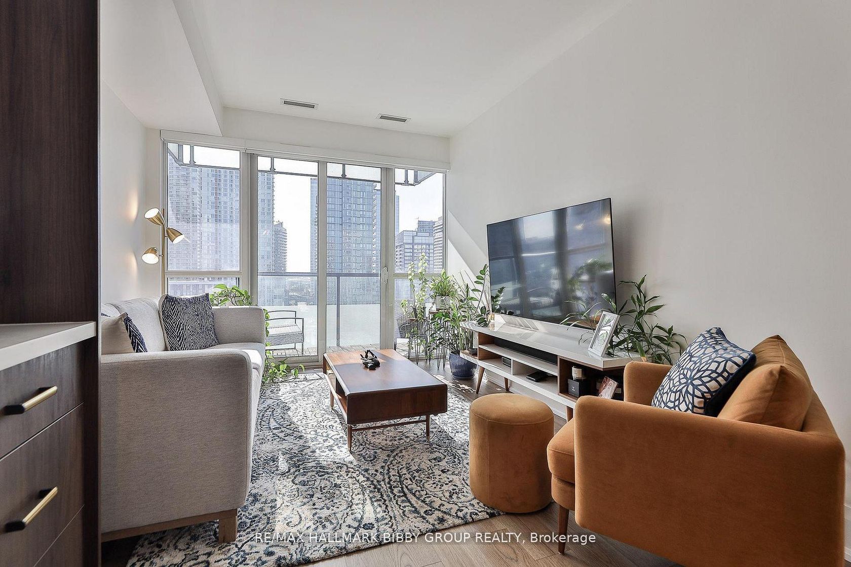 1131 - 560 Front Street W, Waterfront Communities C1, Toronto photo number 2