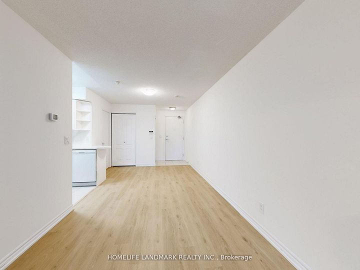 Photo 10 at 606 - 17 Barberry Place, Bayview Village, Toronto