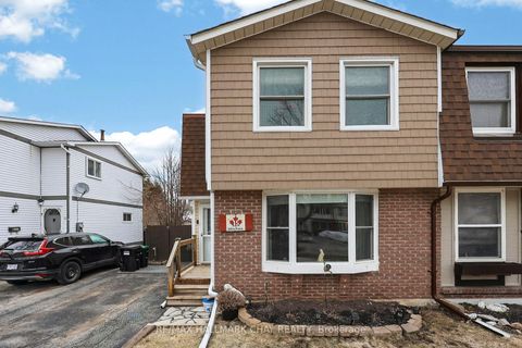 Photo 5 at 15 Wilde Place, Letitia Heights, Barrie
