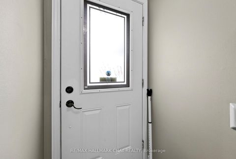 Photo 7 at 15 Wilde Place, Letitia Heights, Barrie