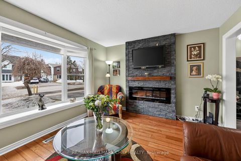 Photo 14 at 15 Wilde Place, Letitia Heights, Barrie