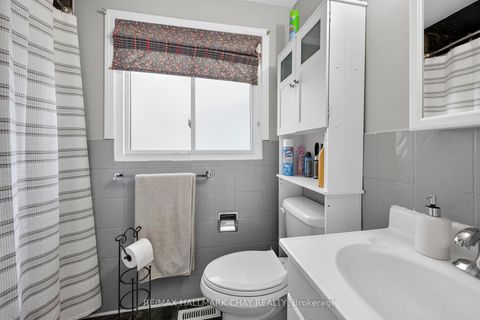 Photo 32 at 15 Wilde Place, Letitia Heights, Barrie