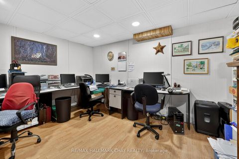 Photo 34 at 15 Wilde Place, Letitia Heights, Barrie