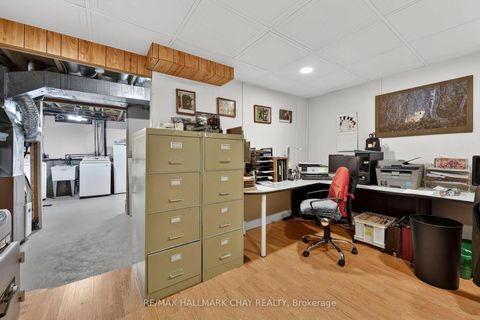 Photo 35 at 15 Wilde Place, Letitia Heights, Barrie